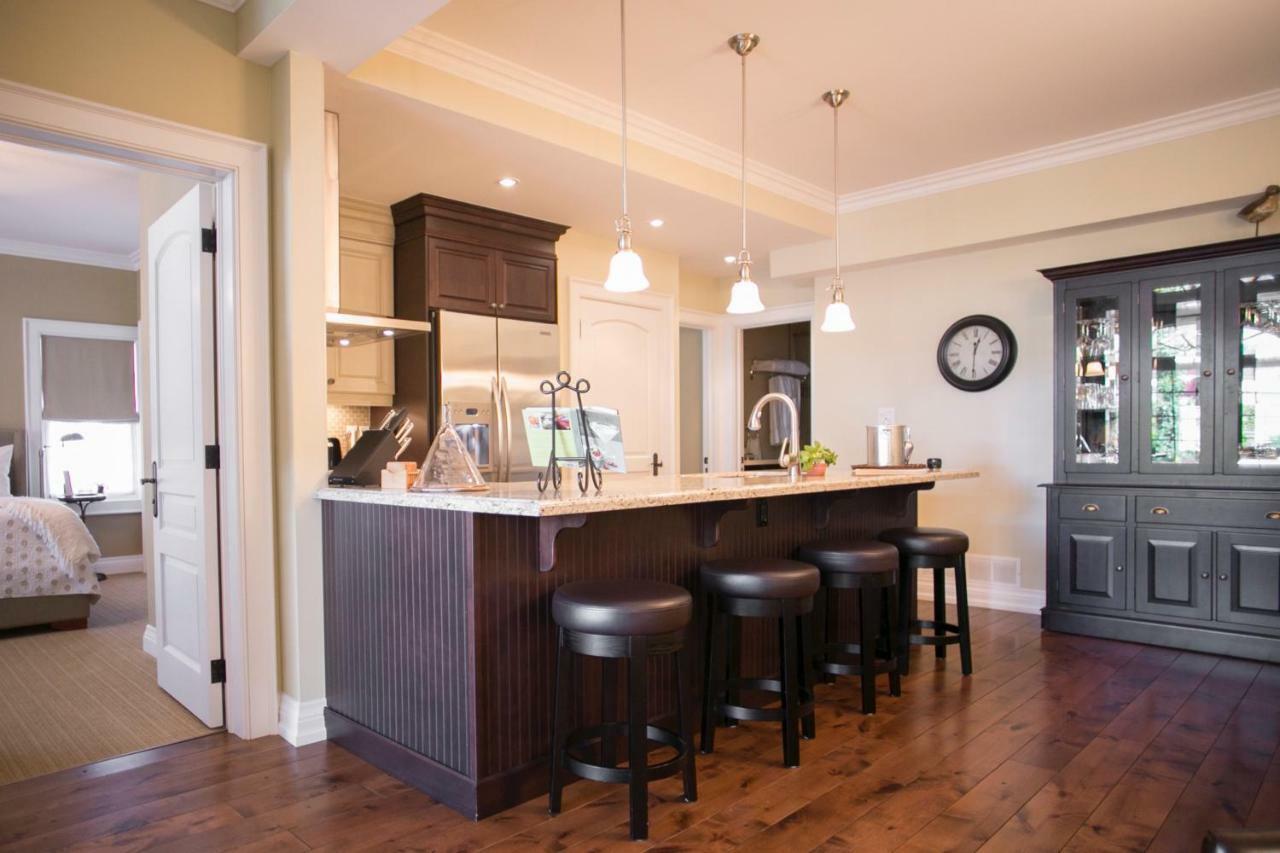 124 On Queen Hotel & Spa Niagara-on-the-Lake ภายนอก รูปภาพ